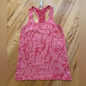 Lululemon swiftly tank pink print size 6